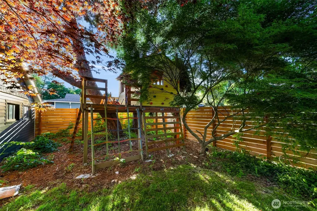 2429 Spruce Street Bellingham WA 98225