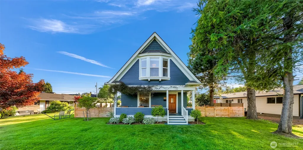 2429 Spruce Street Bellingham WA 98225