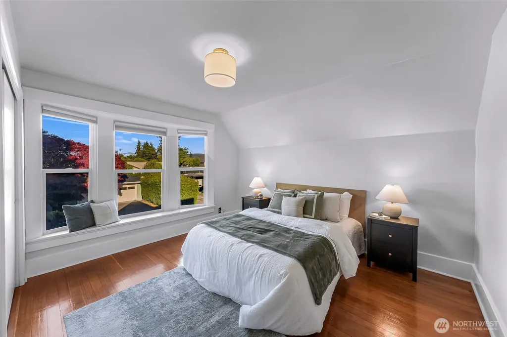 2429 Spruce Street Bellingham WA 98225