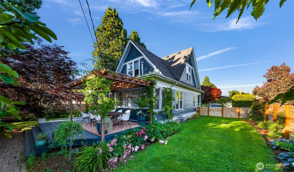 2429 Spruce Street Bellingham WA 98225