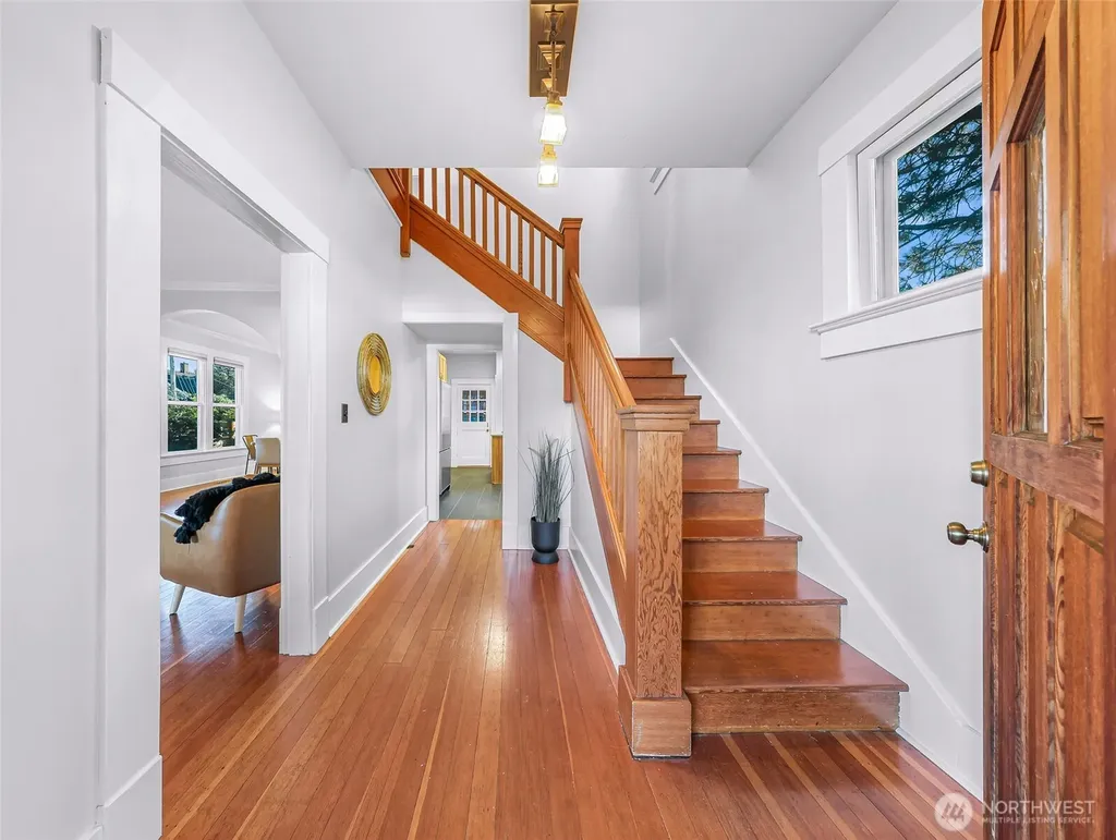 2429 Spruce Street Bellingham WA 98225