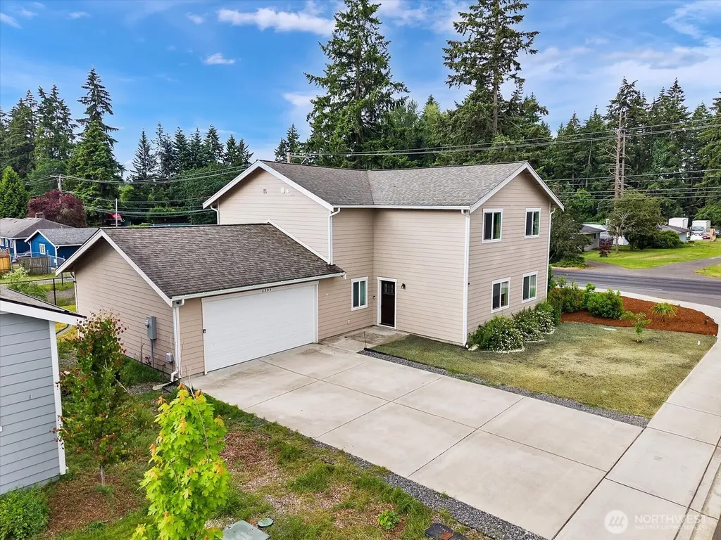 2204 158th Street Ct E Tacoma WA 98445