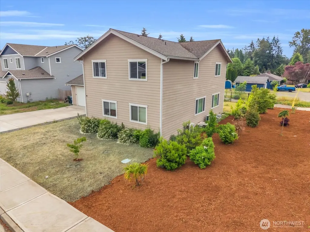 2204 158th Street Ct E Tacoma WA 98445