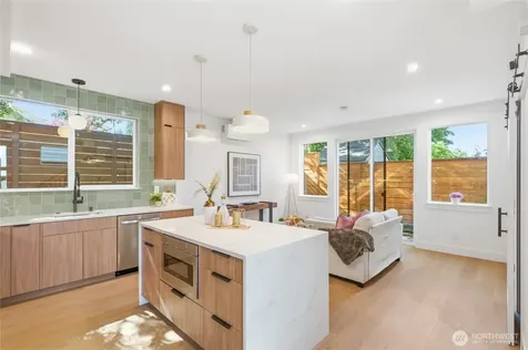 11731 Durland Avenue NE Seattle WA 98125