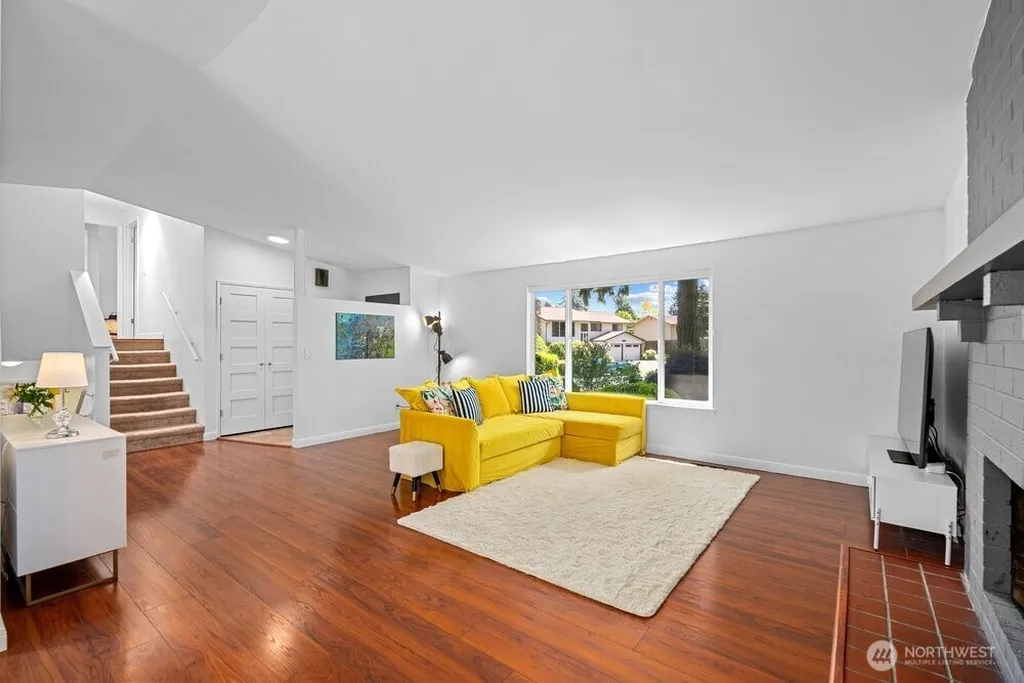 24306 87th Place W Edmonds WA 98026