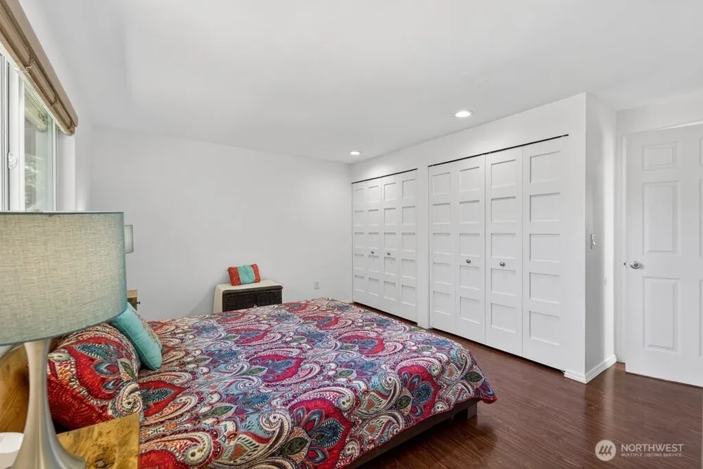 24306 87th Place W Edmonds WA 98026