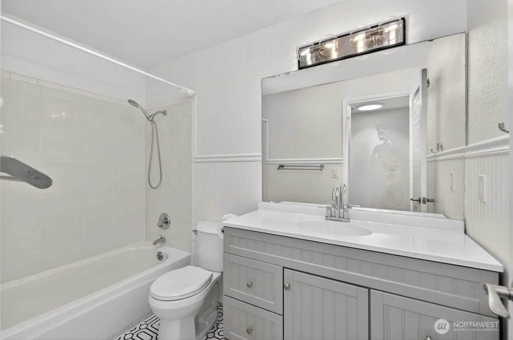 24306 87th Place W Edmonds WA 98026