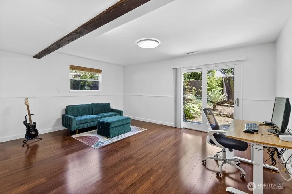 24306 87th Place W Edmonds WA 98026