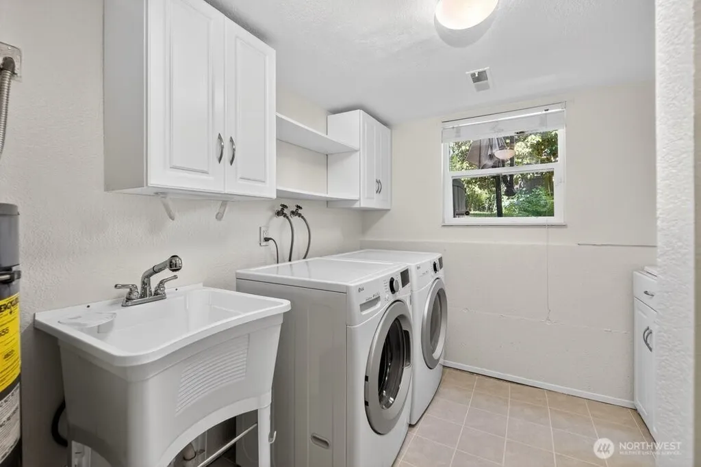 24306 87th Place W Edmonds WA 98026
