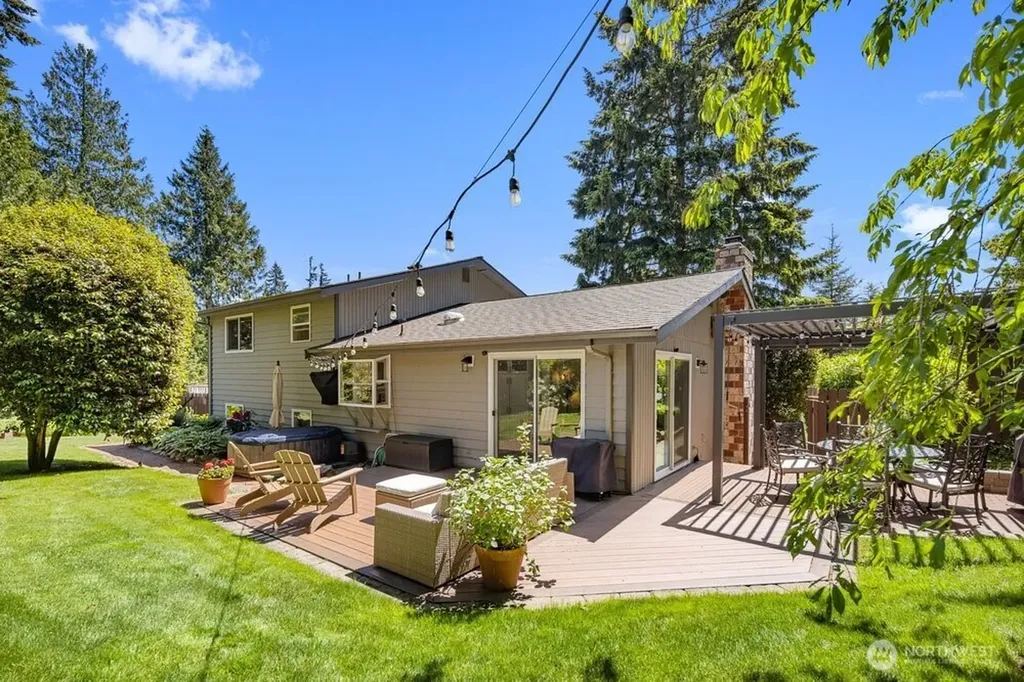 24306 87th Place W Edmonds WA 98026