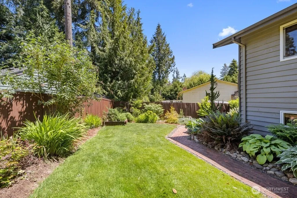 24306 87th Place W Edmonds WA 98026