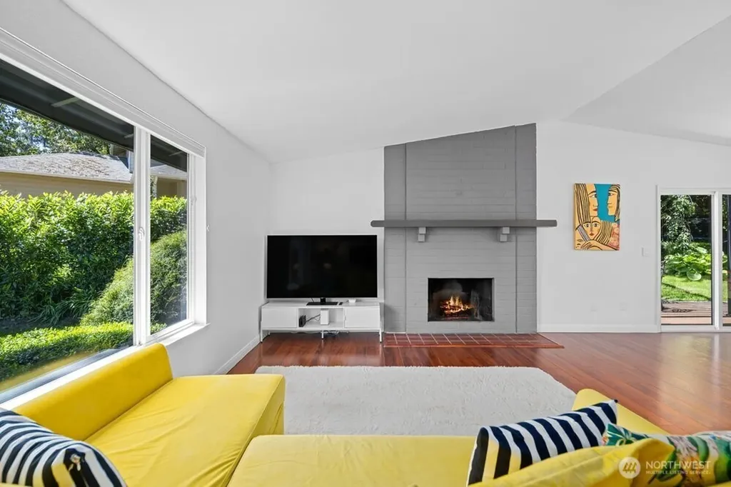 24306 87th Place W Edmonds WA 98026
