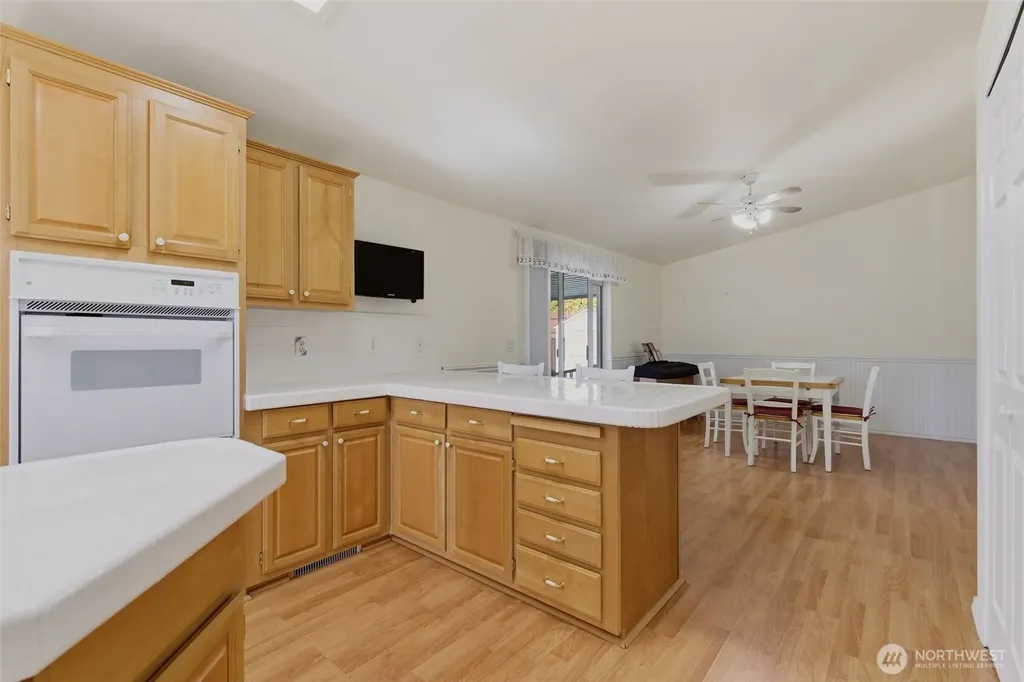 24036 222nd Avenue SE Maple Valley WA 98038