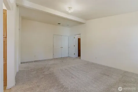 24036 222nd Avenue SE Maple Valley WA 98038
