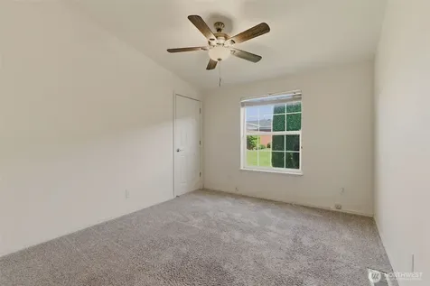 24036 222nd Avenue SE Maple Valley WA 98038