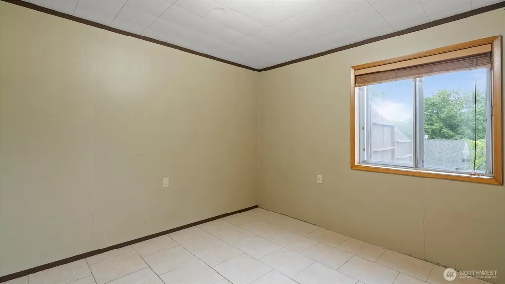 810 E Spring Dayton WA 99328