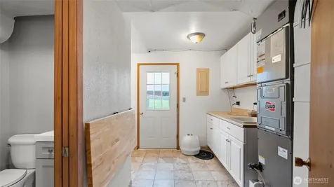 810 E Spring Dayton WA 99328