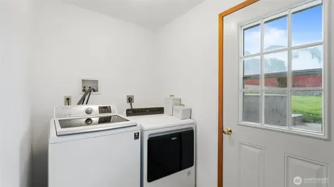 810 E Spring Dayton WA 99328