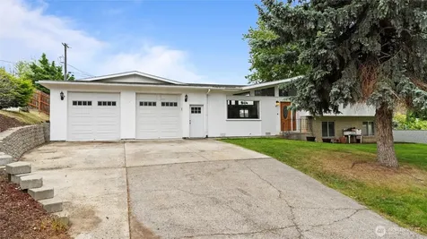 810 E Spring Dayton WA 99328