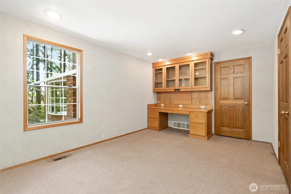 2833 140th Avenue NE Bellevue WA 98005
