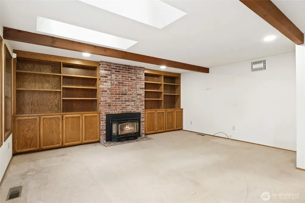 2833 140th Avenue NE Bellevue WA 98005