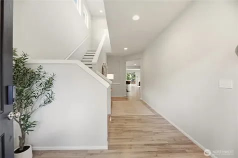 9907 13th Street SE Lake Stevens WA 98258