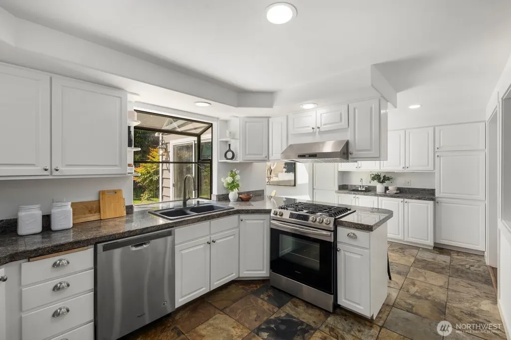 1115 N 30th Street Renton WA 98056