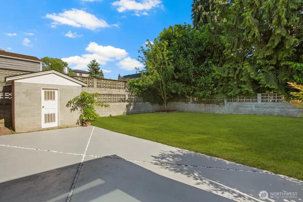 1115 N 30th Street Renton WA 98056