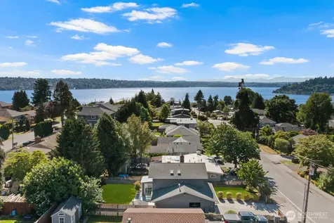 1115 N 30th Street Renton WA 98056
