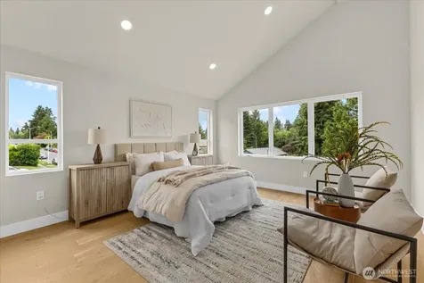 11709 Roosevelt Way NE Seattle WA 98125