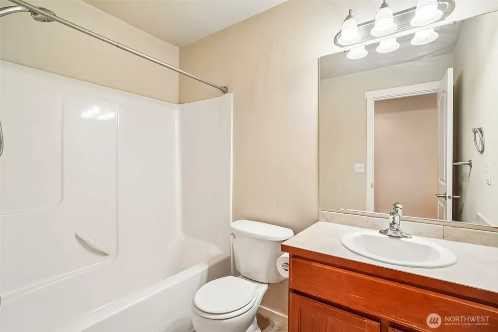 13309 94th Avenue Ct E Puyallup WA 98373