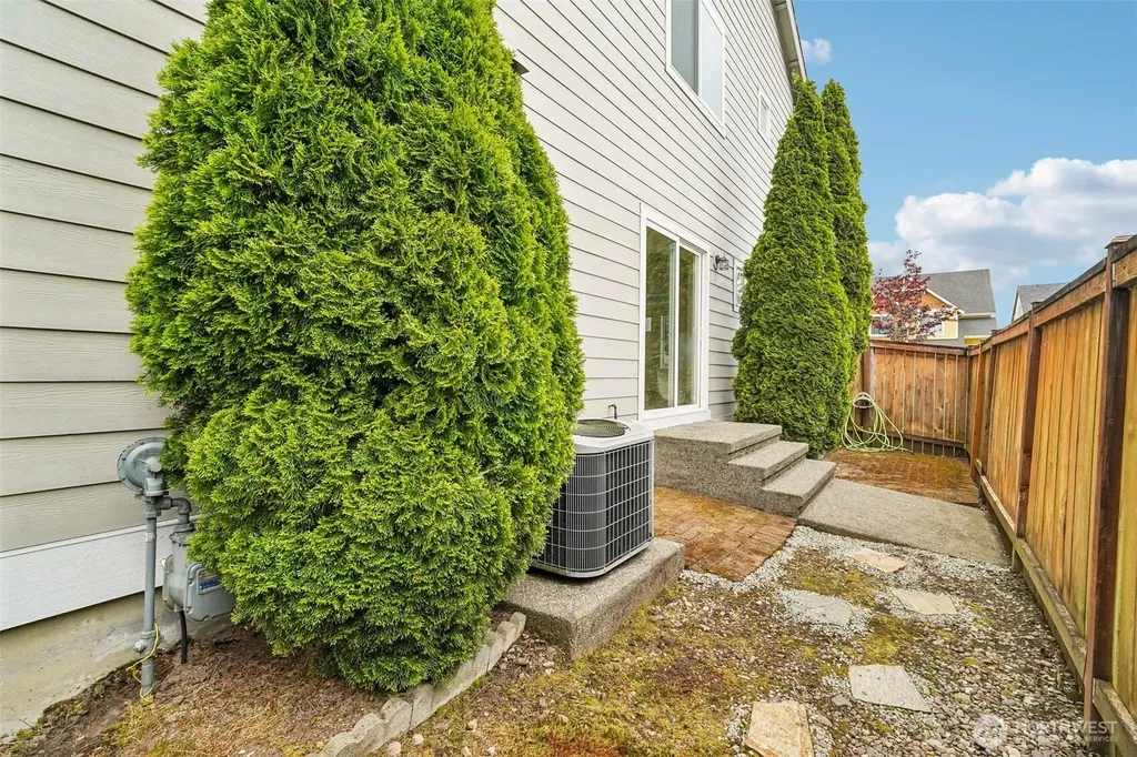 13309 94th Avenue Ct E Puyallup WA 98373