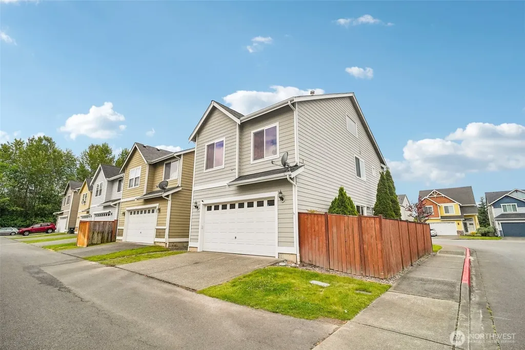 13309 94th Avenue Ct E Puyallup WA 98373