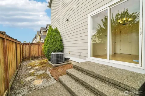 13309 94th Avenue Ct E Puyallup WA 98373