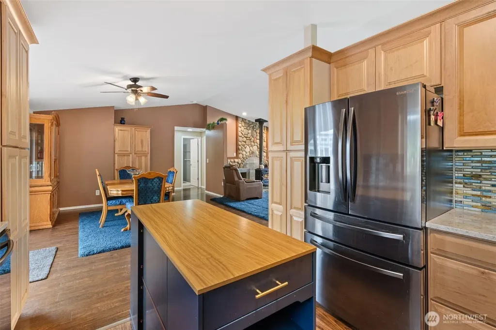5922 184th Lane SW Rochester WA 98579
