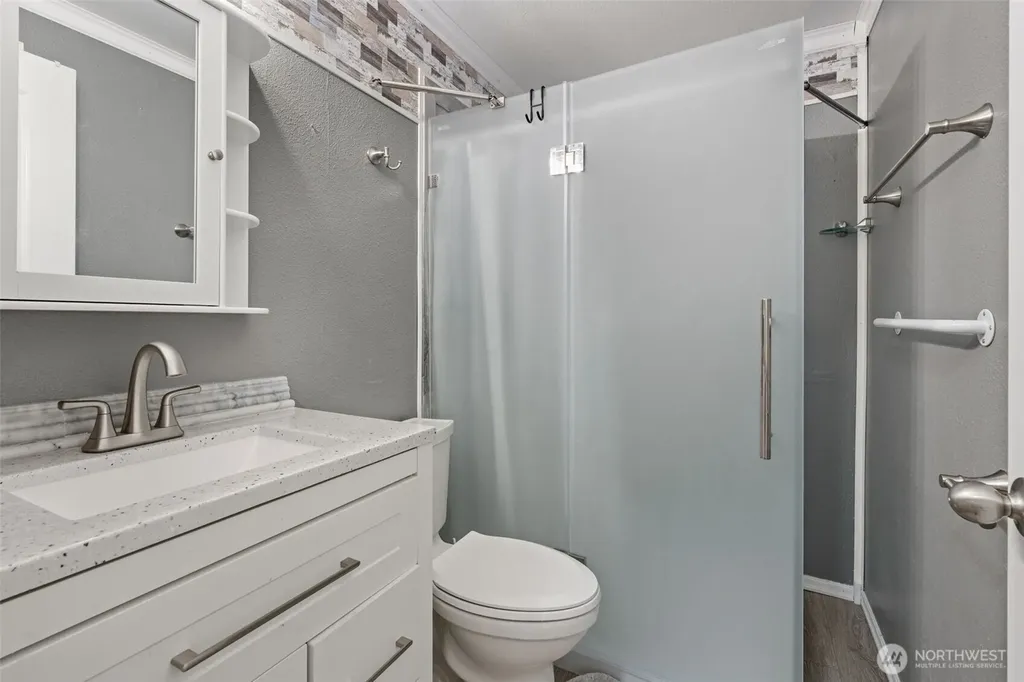 5922 184th Lane SW Rochester WA 98579
