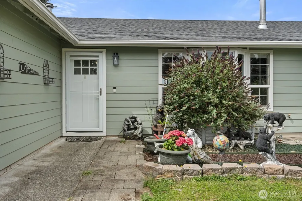 5922 184th Lane SW Rochester WA 98579