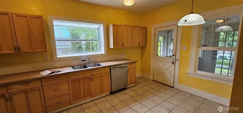 3724 S 7th Street Tacoma WA 98405