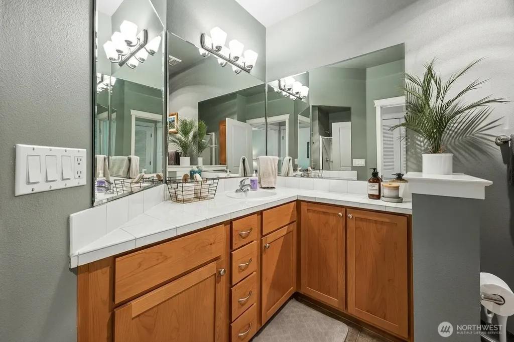 4335 Issaquah Pine Lake Road SE Sammamish WA 98075