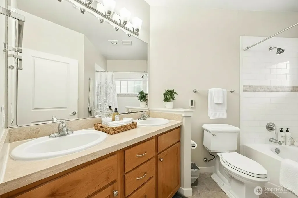 4335 Issaquah Pine Lake Road SE Sammamish WA 98075