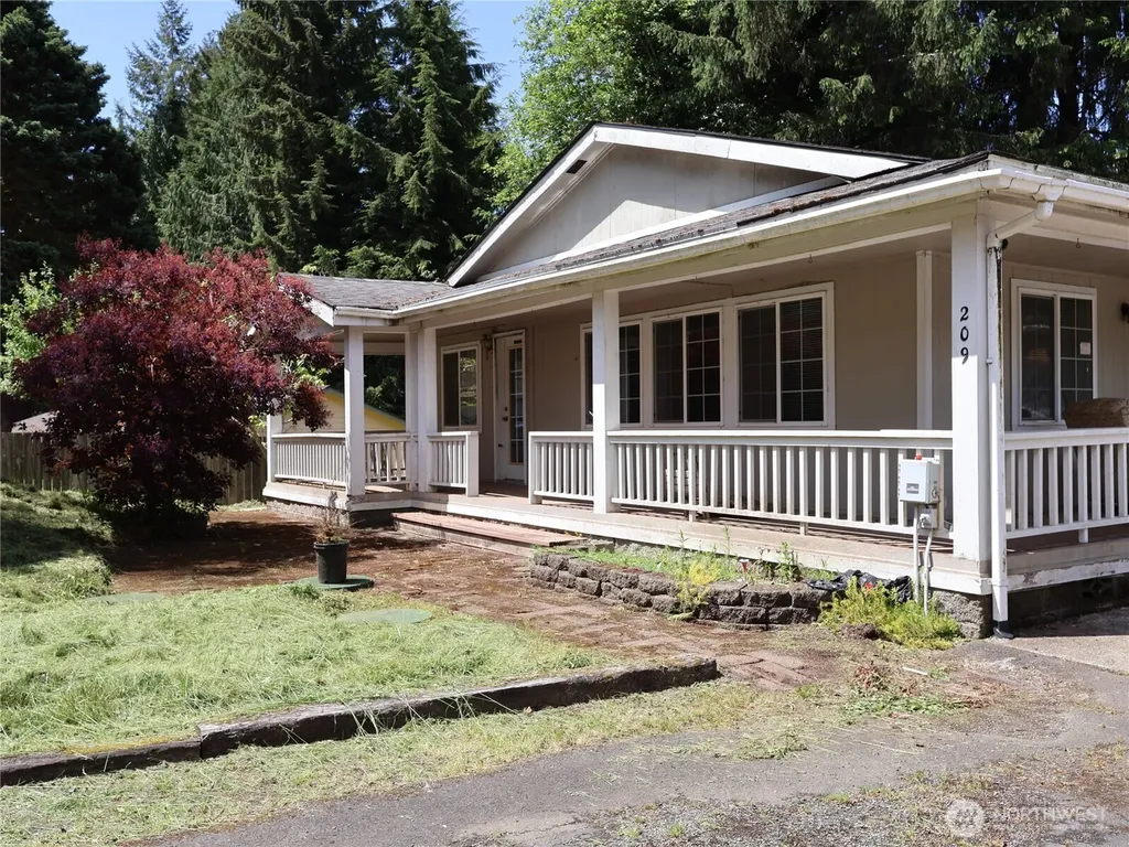 209 Fairway Drive Aberdeen WA 98520