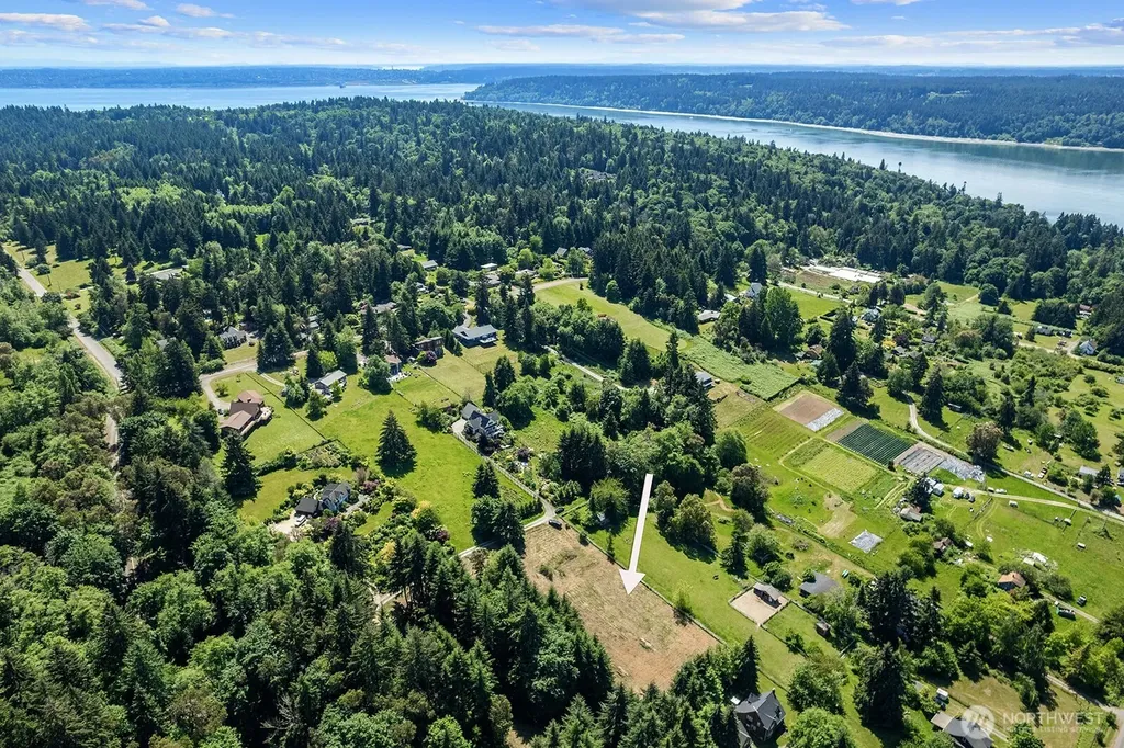 9438 SW 266th Lane Vashon WA 98070