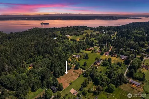 9438 SW 266th Lane Vashon WA 98070