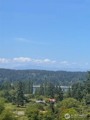 9438 SW 266th Lane Vashon WA 98070