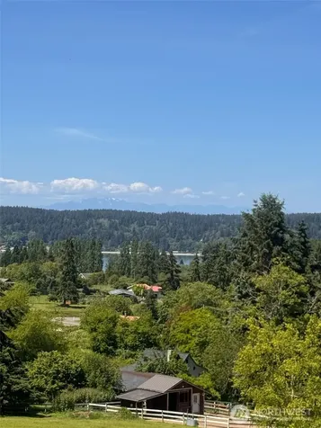 9438 SW 266th Lane Vashon WA 98070