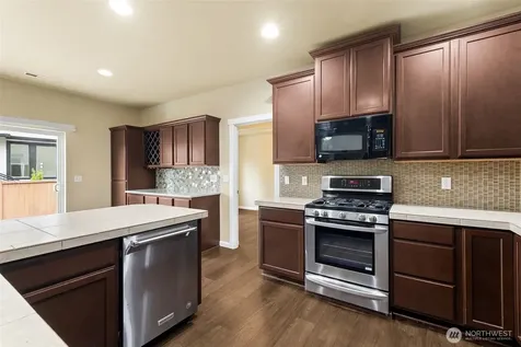 4411 S 330 Place Federal Way WA 98001
