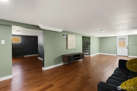 11558 Fremont Avenue N Seattle WA 98133