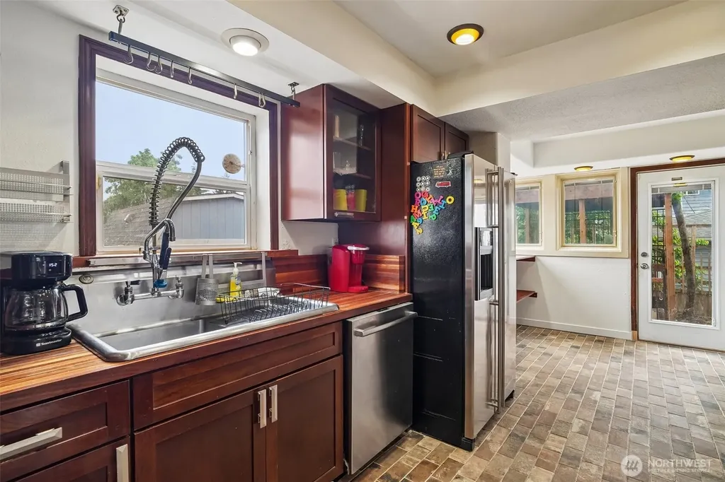 13043 40th Avenue S Tukwila WA 98168
