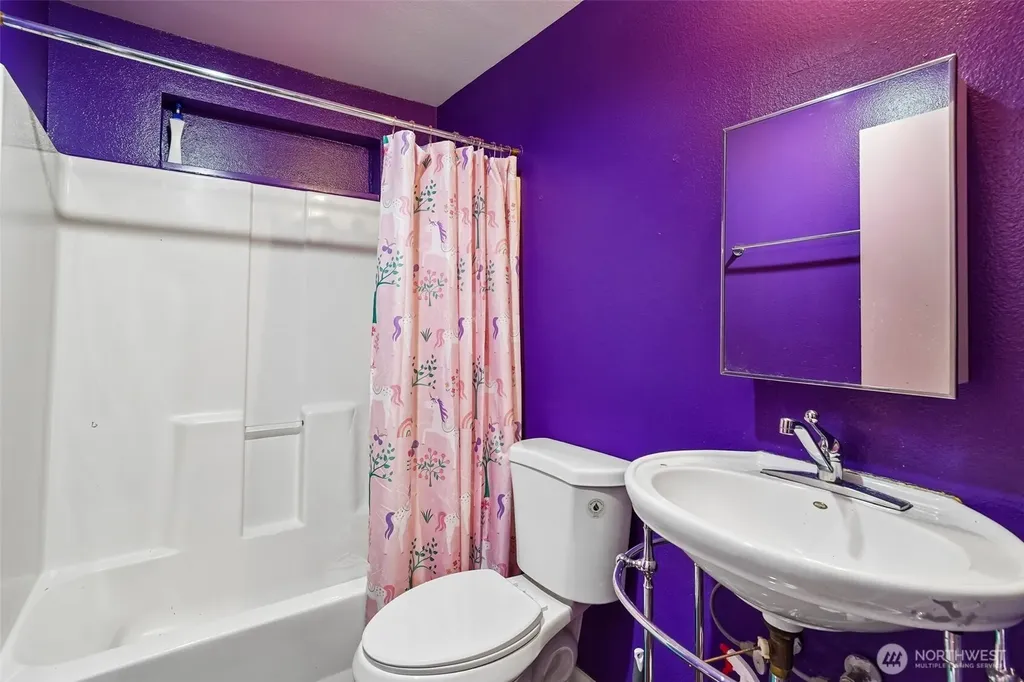 13043 40th Avenue S Tukwila WA 98168