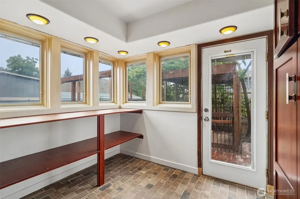 13043 40th Avenue S Tukwila WA 98168